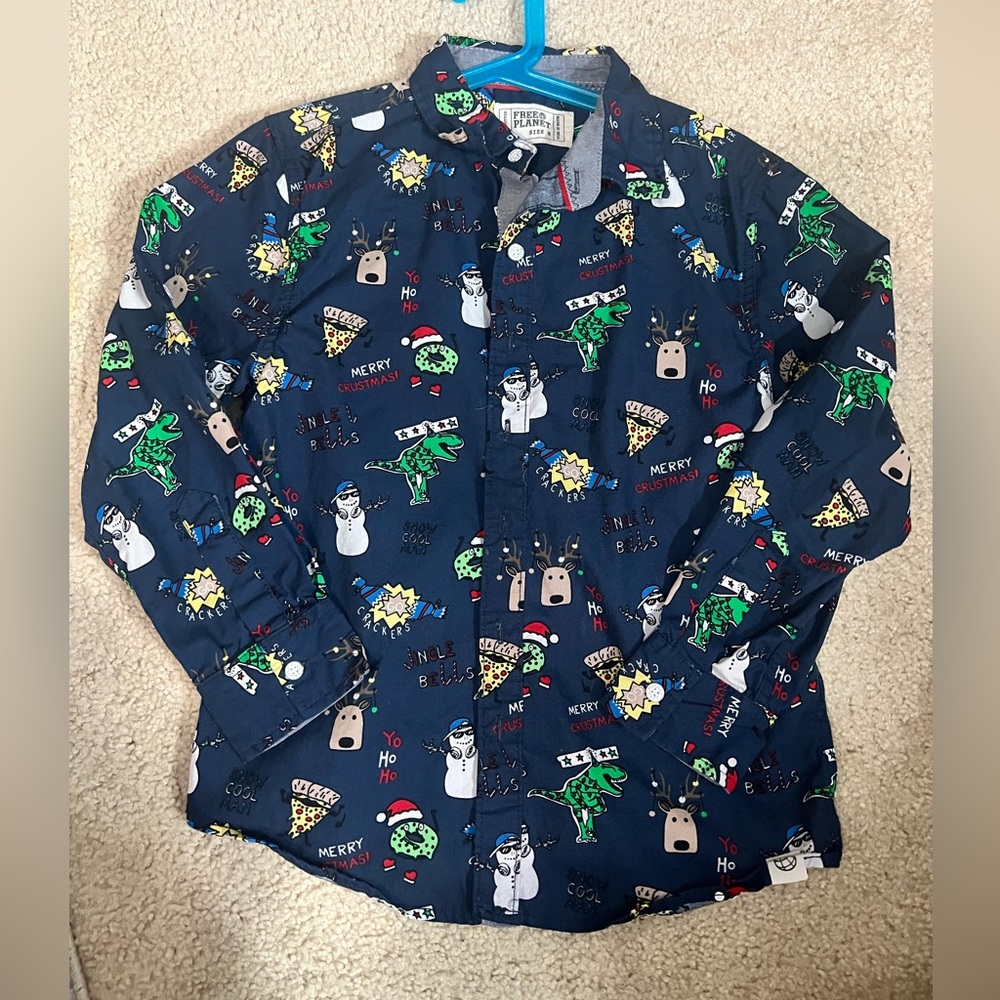 Free Planet 100% cotton long sleeve button down, size 8. Cute Christmas